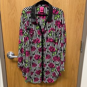 Betsy Johnson for Torrid Black & White Striped Button-Up with Pink Rose Print
